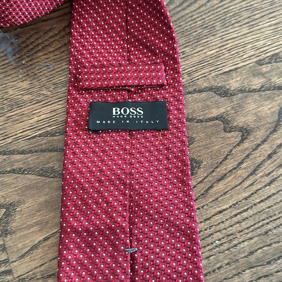 Hugo Boss Made in Italy Tie - From Harry Rosen - Picture 1 of 2